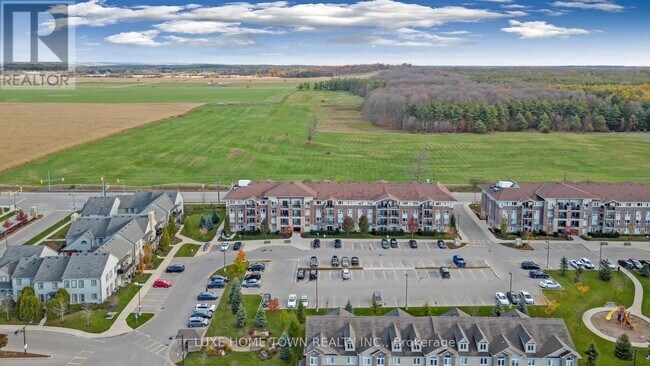 Photo du bâtiment - 67 Kingsbury Square