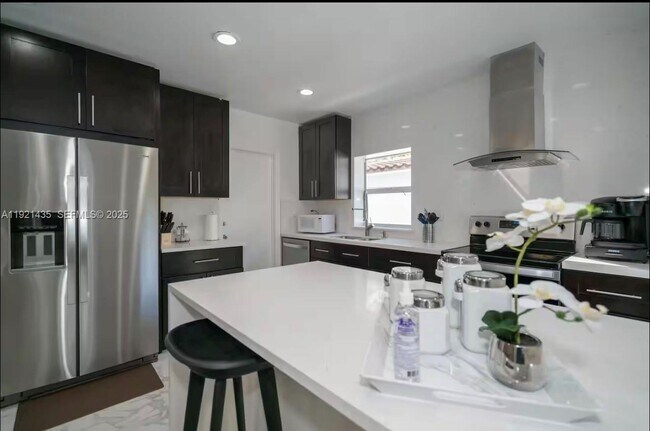 Foto del edificio - 35 SW 28th Rd