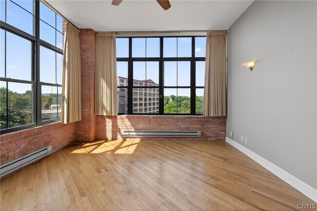 Foto del edificio - 526 Plum St