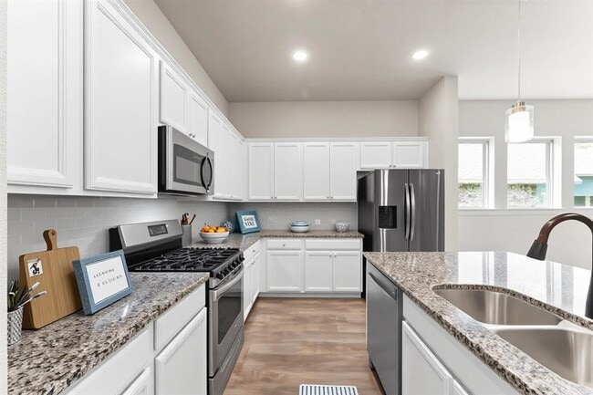 Building Photo - 128 Winged Elm Ct