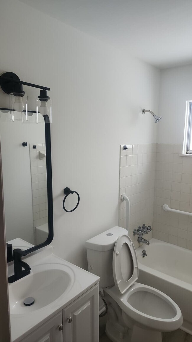 Foto del edificio - 4244 E 177th Pl