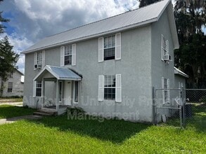 Building Photo - 6536 SE 221st St