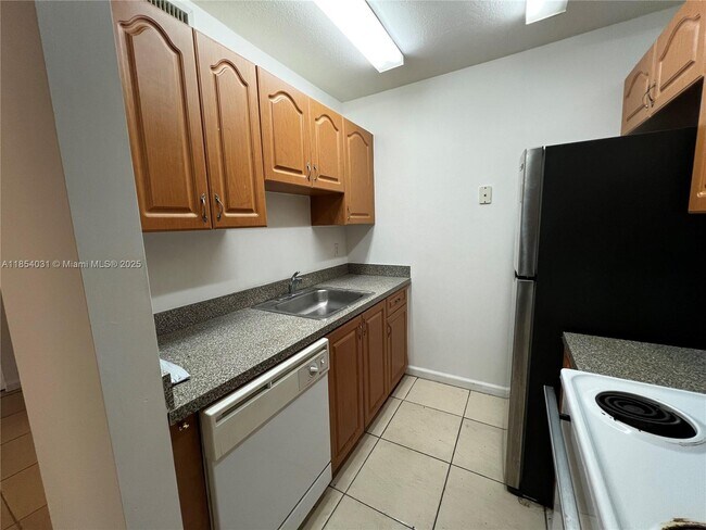 Building Photo - 2964 NW 55th Ave