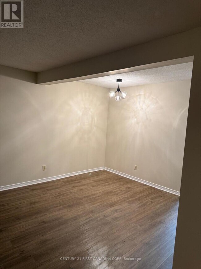 Building Photo - 135 Belmont Dr