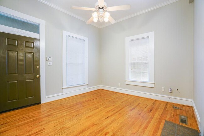 Building Photo - 580 Highland Ave NE
