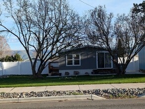 Building Photo - 2023a Grelle Ave