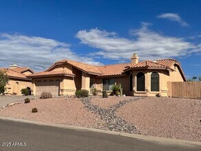 Building Photo - 14052 N La Casa Dr