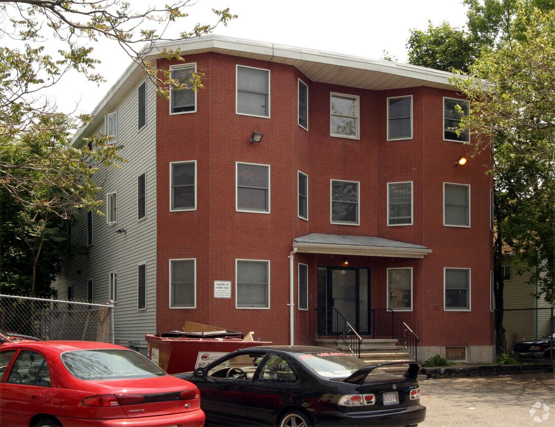 Primary Photo - 62 Lowell St