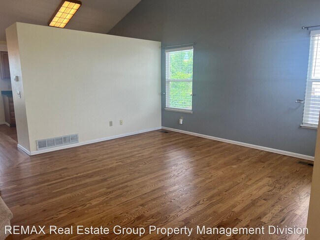 Building Photo - 5 br, 3.5 bath House - 1312 Coolcrest Drive