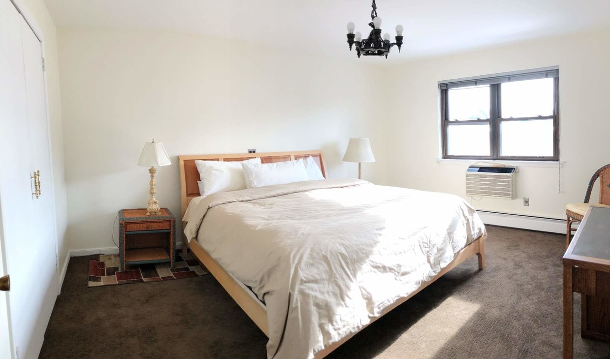 Master bedroom: Southern facing - 58 E 237th St