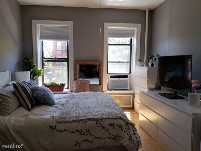 Foto del edificio - 100 W 106th St