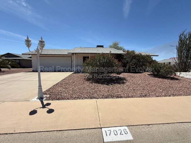 Foto del edificio - 17026 N 96th Ave