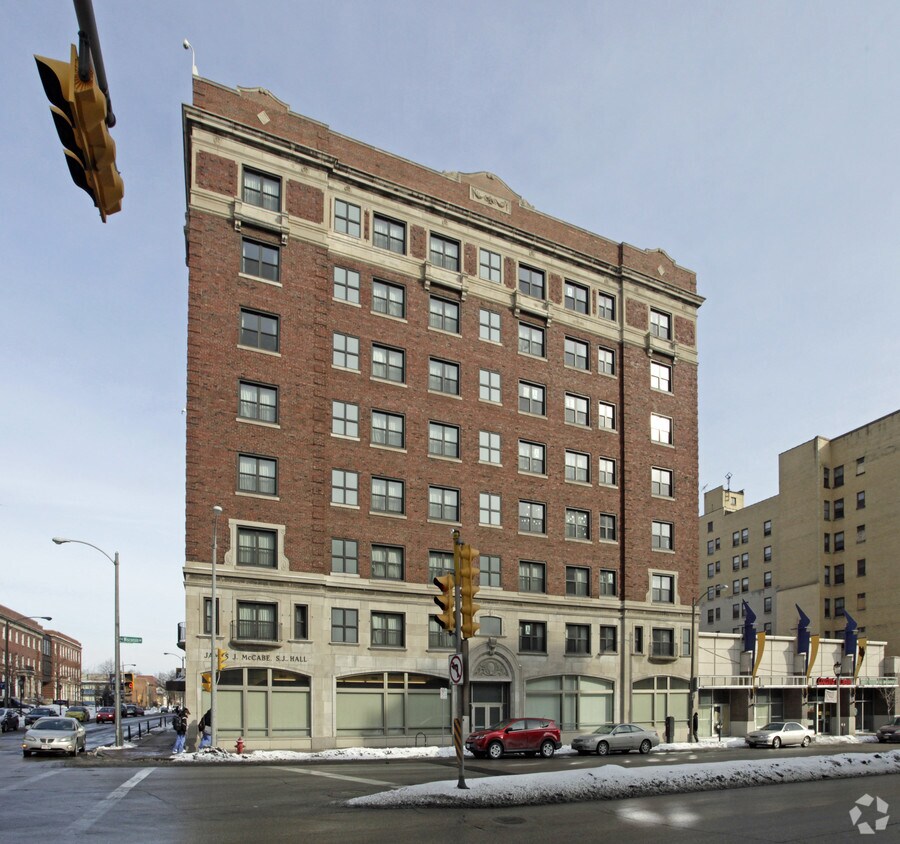 Foto del edificio - McCabe Hall