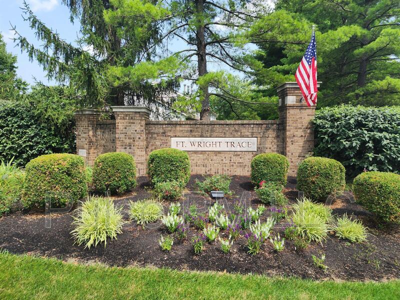 Foto principal - 576 Cloverfield Ln