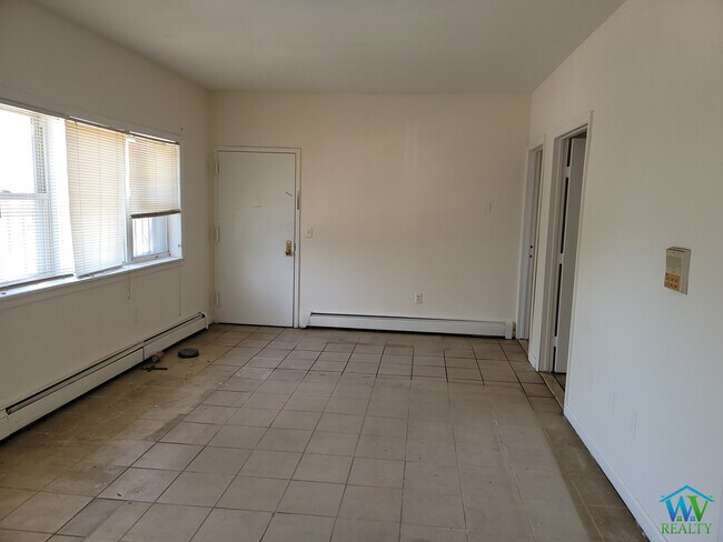 Building Photo - 2201 Norton Ave