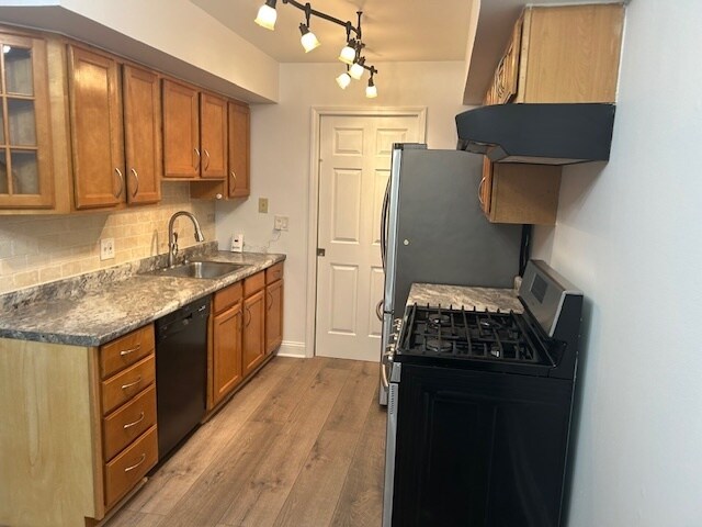 Foto del edificio - 1597 Cove Dr