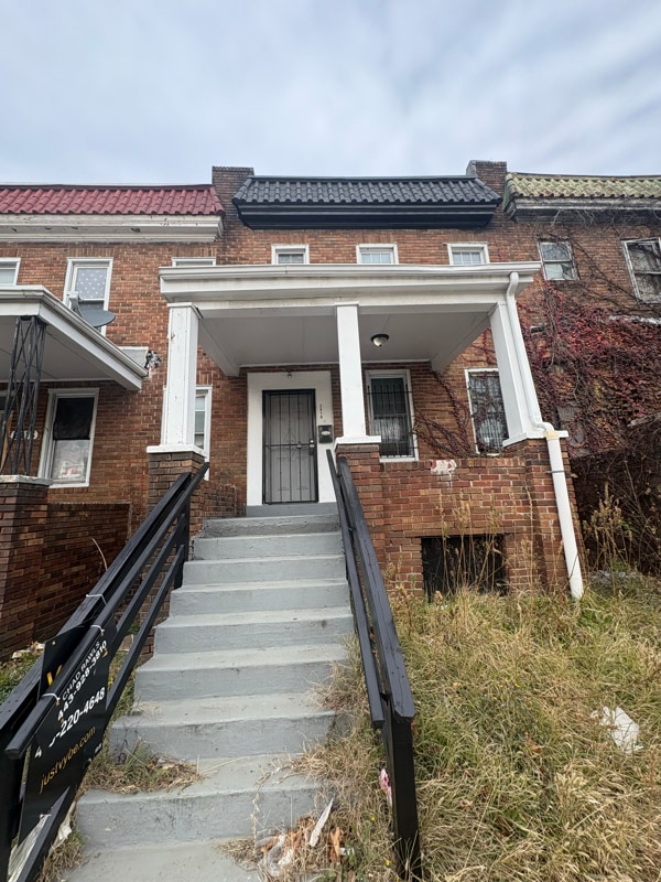 Photo - 2416 W Franklin St House