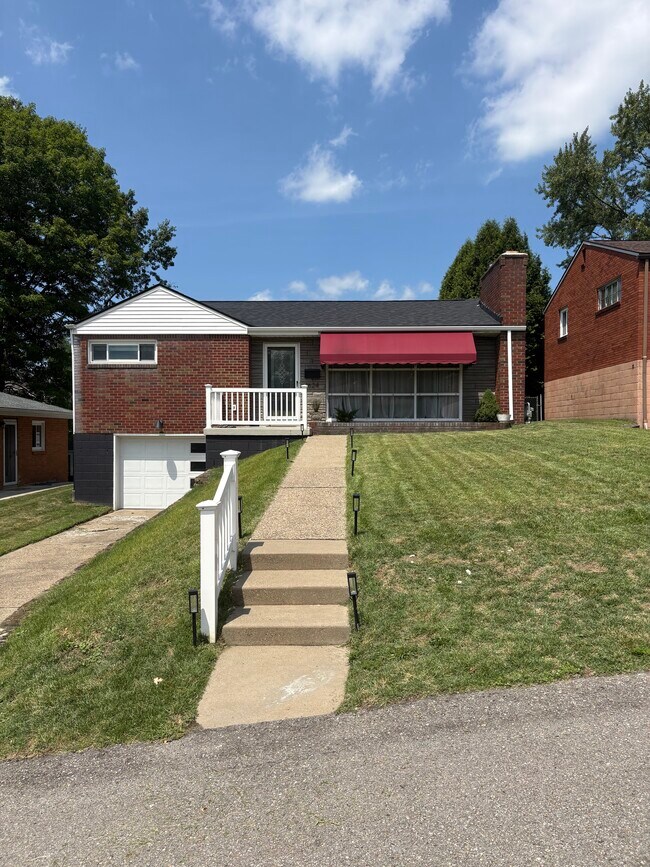 Foto del edificio - 1624 Sillview Dr