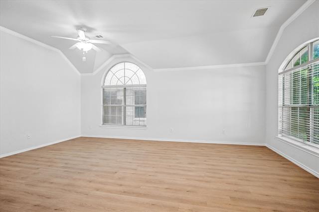 Building Photo - 1700 Bur Oak Dr