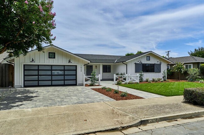 Foto del edificio - 1524 Santa Inez Dr