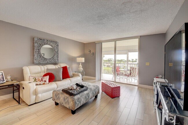 Foto del edificio - 14723 Cumberland Dr