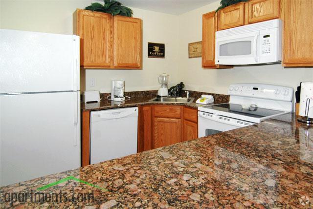 Kitchen - Oak Shores