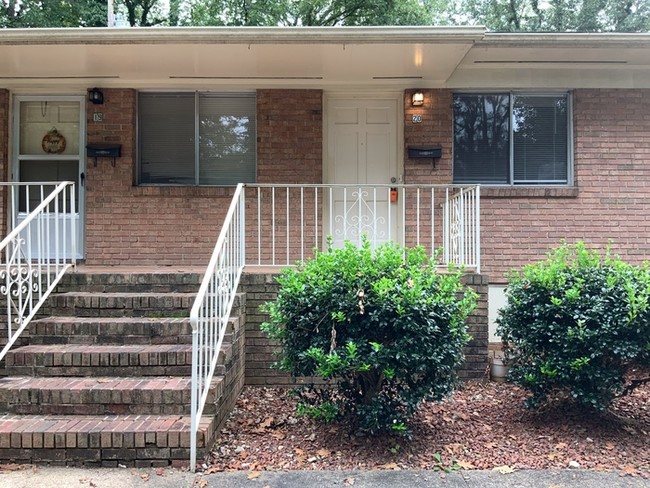 Building Photo - 1121 Scottsdale Dr