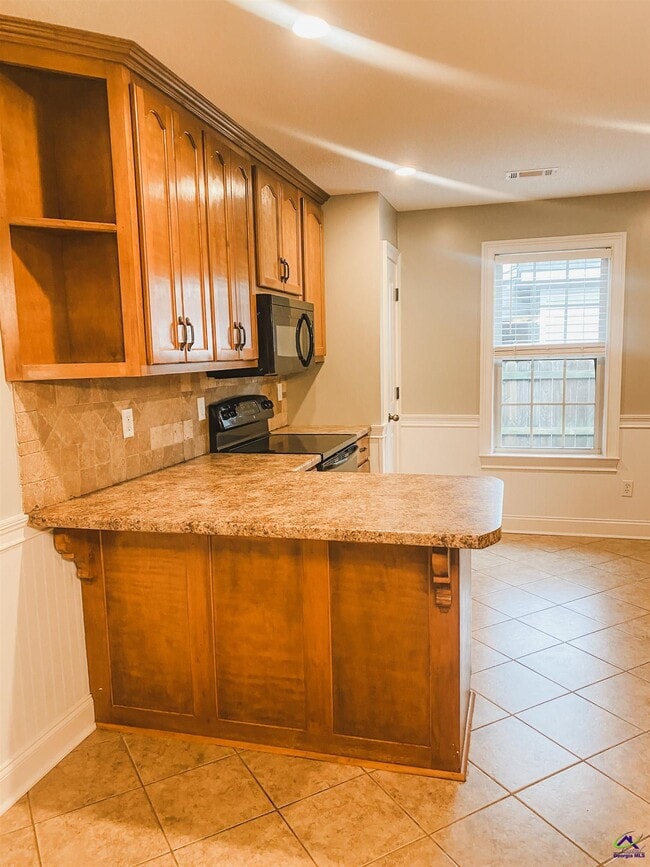 Building Photo - 609 Wooden Eagle Trail