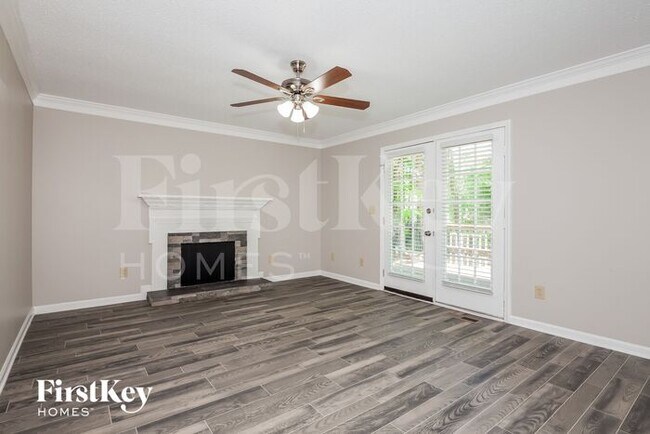 Building Photo - 10726 Roxbury Ct