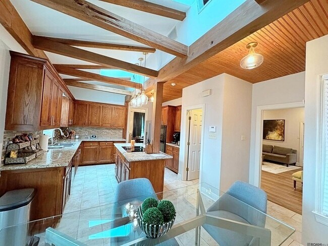 Foto del edificio - 11831 Thornberry Ln