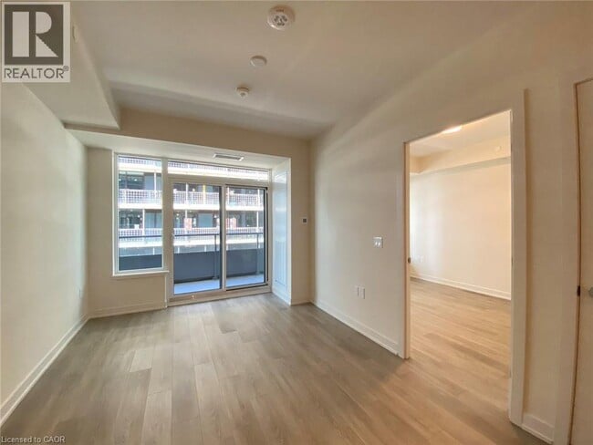 Photo du bâtiment - 212 King William St