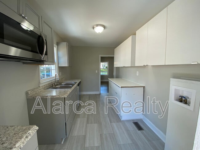 Foto del edificio - 1513 Kimberly Rd