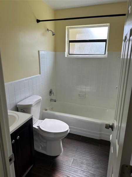 Foto del edificio - 6231 NW 13th St