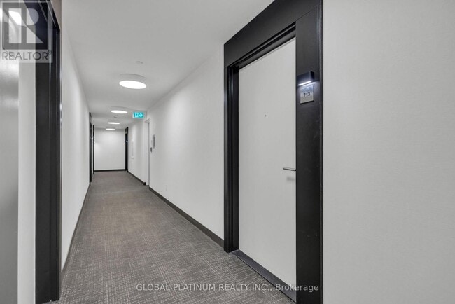 Building Photo - 6 David Eyer Rd