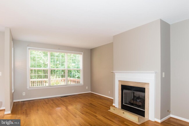 Building Photo - 5624 Governors Pond Cir