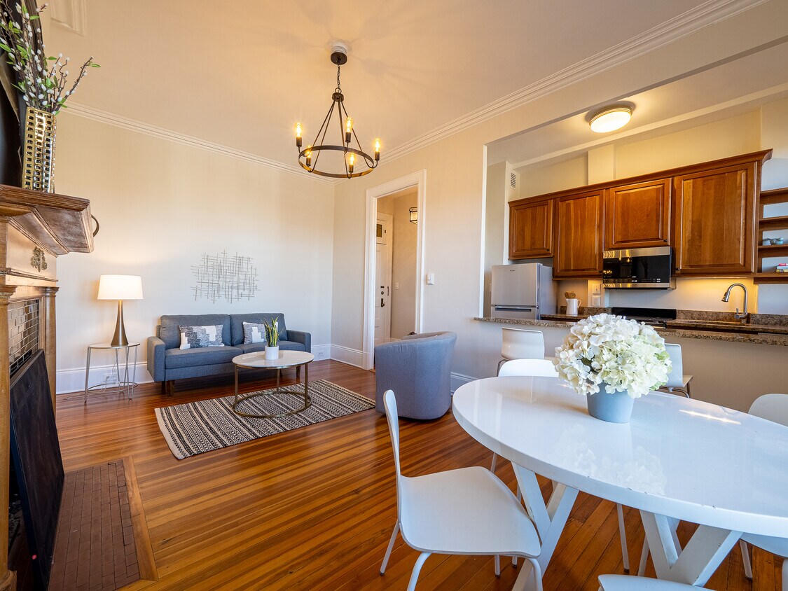 Living room and view of kitchen - 2853 Ontario Rd NW