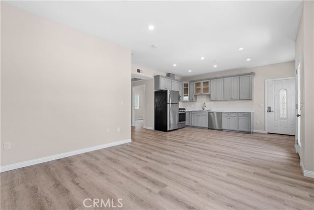 Building Photo - 217 W Avenue 37