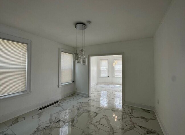 Foto del edificio - 54 Ward Pl