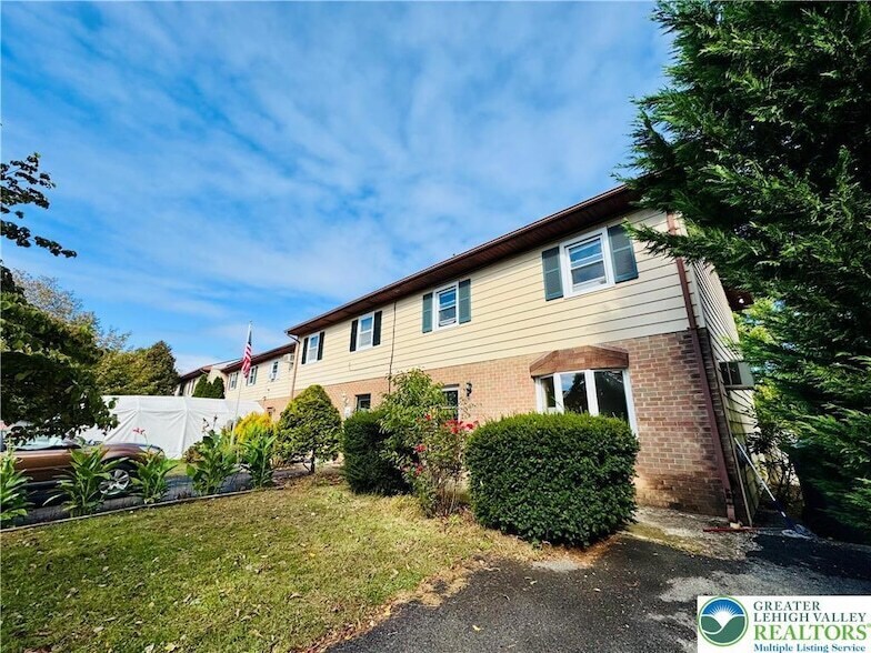 Foto principal - 2915 Norton Ave