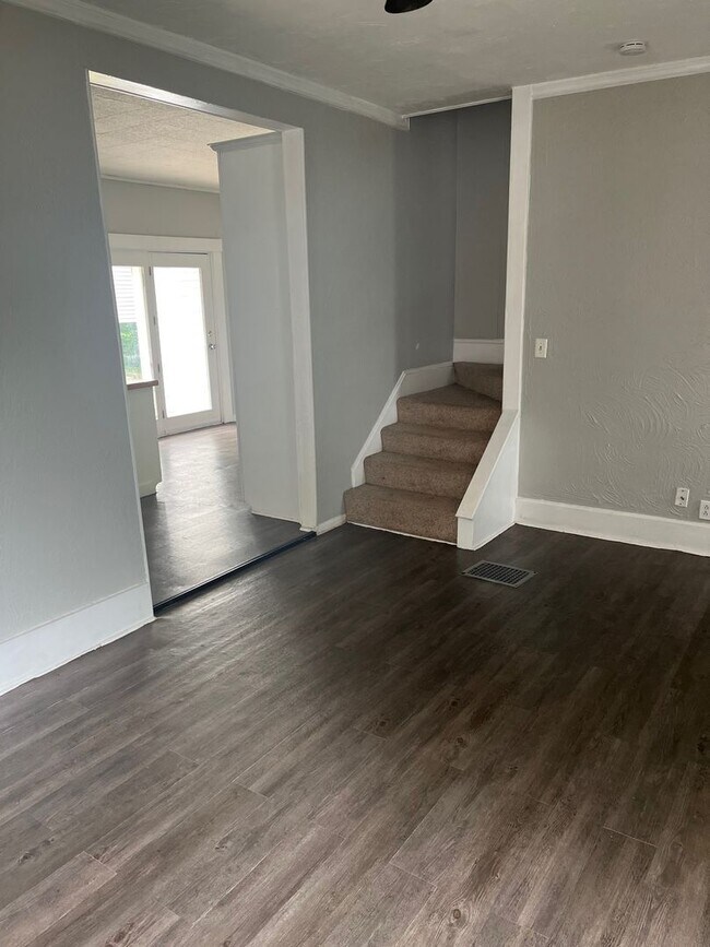 Foto del edificio - Spacious 3-Bedroom Rental in Mt. Vernon!