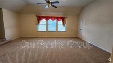 Building Photo - 2318 Nashmor Dr