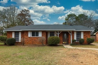 Building Photo - 4667 Ray Dr
