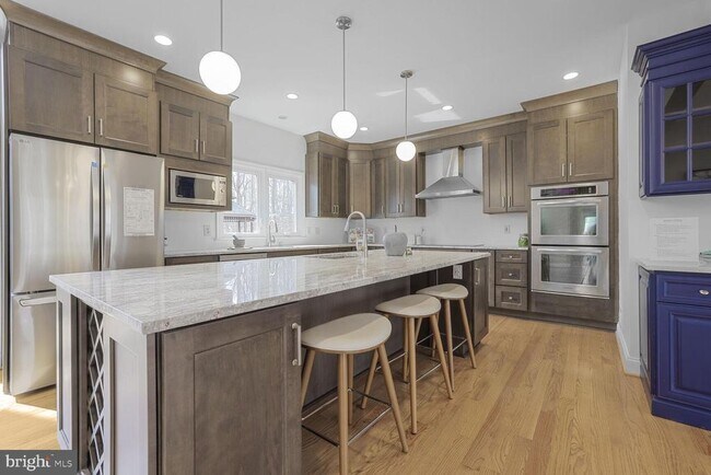 Foto del edificio - 11620 Piney Spring Ln