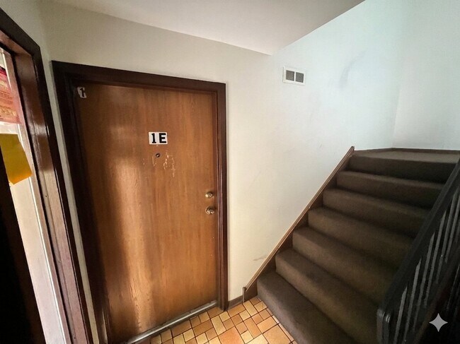 Foto del edificio - 1259 Cunningham Dr