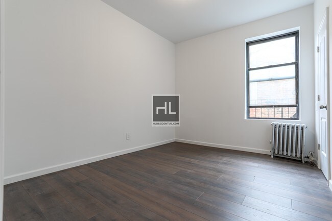 Foto del edificio - 30-17-30-34 34th St