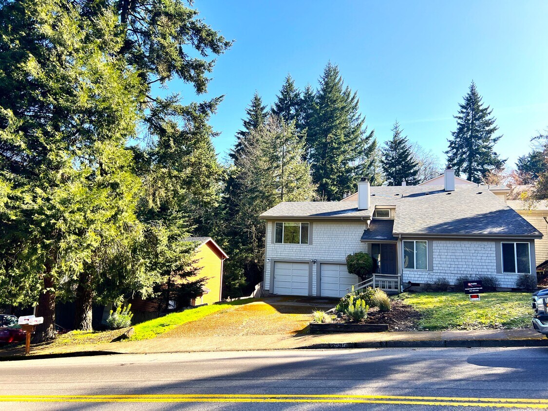 2605 City View St, Eugene, OR 97405 Townhome Rentals in Eugene OR