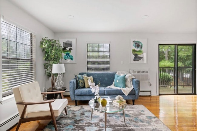 Interior Photo - Princeton Gardens