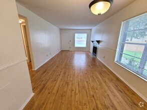 Building Photo - 4034 Dream Oak Pl