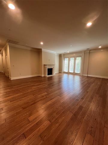 Building Photo - 6505 Bandera Ave