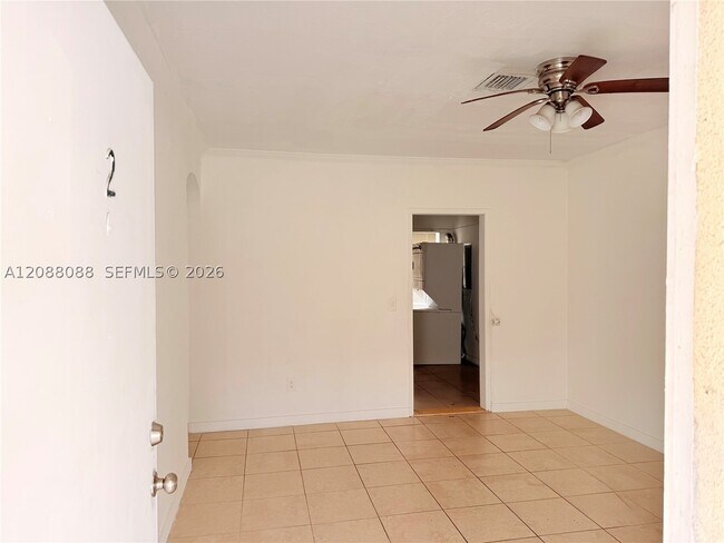 Foto del edificio - 2410 NW 34th St